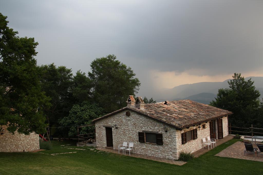 Agriturismo Valdifiori Sassoferrato Exterior foto